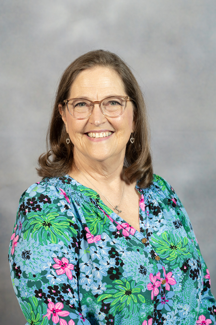 Dr. Lauren E Rudd